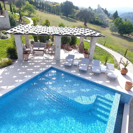 Aurelia Agios Nikolaos (Chalkidiki)