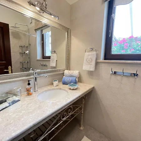 Aurelia Ayos Nikolaos